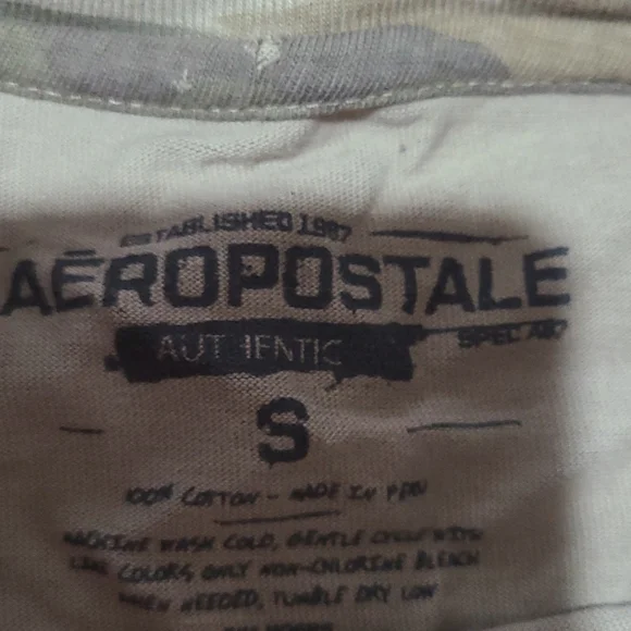 Men's Shirt - Picture 4 of 4